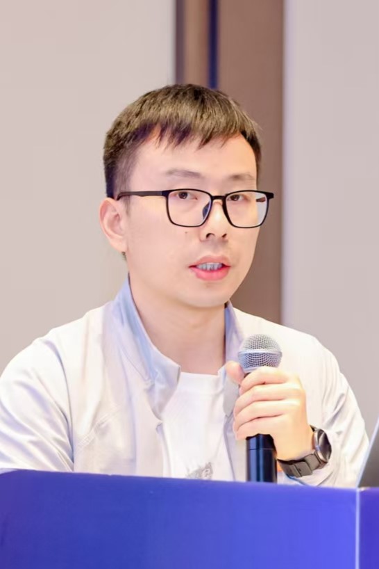 朱弼成